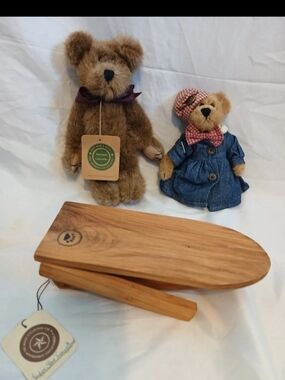 The Boyds Bear Set With Board New